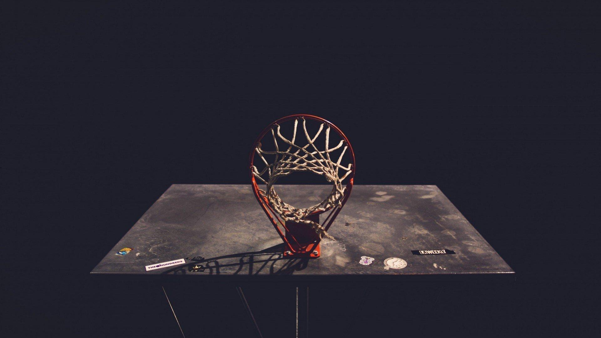 哈登获20罚仍不满，我应该打得更有侵略性